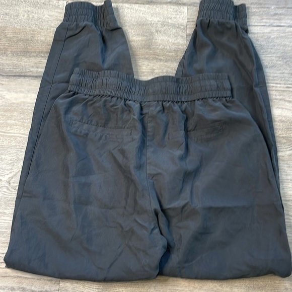 Express Women’s High Waisted Soft Drawstring Jogger Pant, size XS - Picture 8 of 12